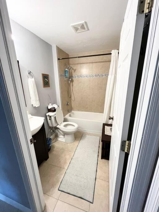 Debbie'S 3-Bedroom Apartment In A Duplex เคปคอรัล ภายนอก รูปภาพ