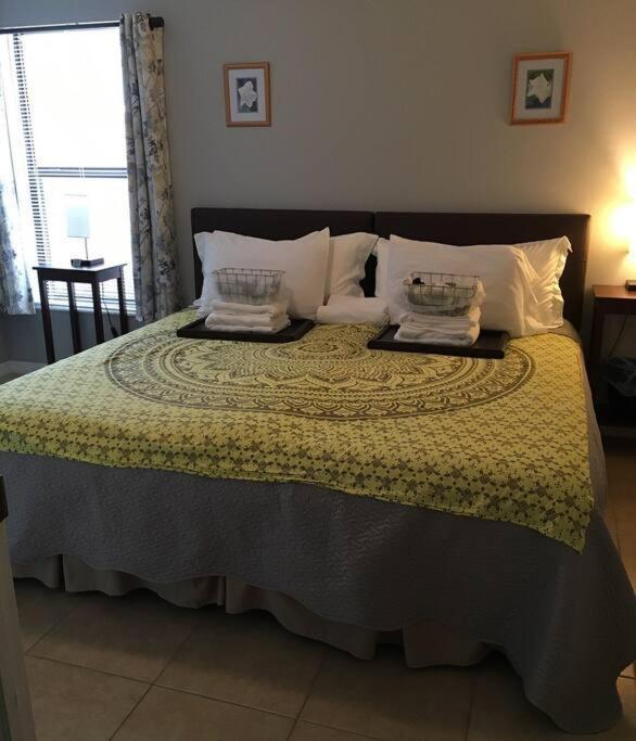 Debbie'S 3-Bedroom Apartment In A Duplex เคปคอรัล ภายนอก รูปภาพ